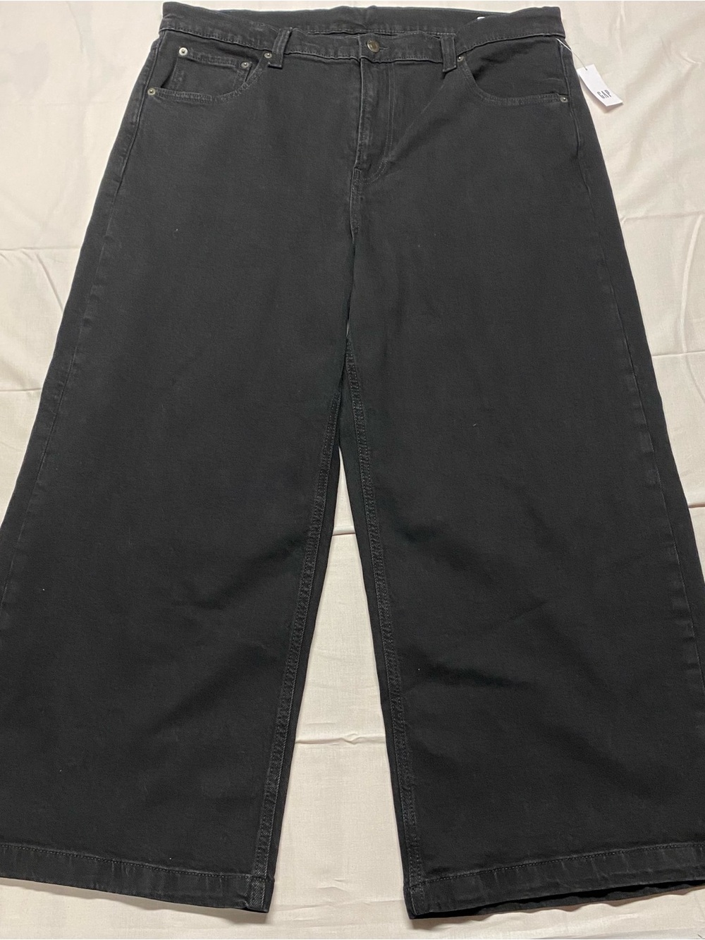 GAP High-Rise Stride Ankle Jeans in Black